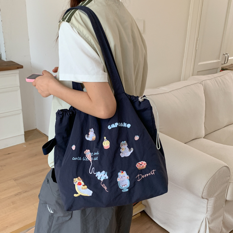 Dopamine Red Bucket Bag Mini Small Bag For Women 2025 New Arrival Luxury Commuter Shoulder Crossbody Phone Bag - Thumbnail 4