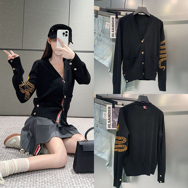 Trendy Tb Spring New College Style Arm Embroidery Snake Fortune V-Neck Short Knitted Cardigan Women's Jacket