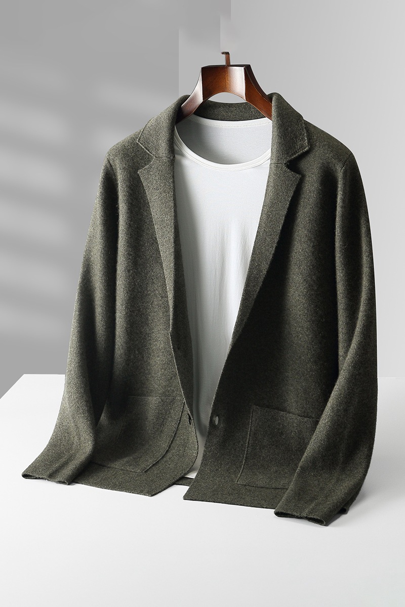 Otoño e invierno nuevo estilo 100% suéter de lana pura cardigan con cuello en V para hombre suéter de lana de punto de color sólido abrigo grueso marea