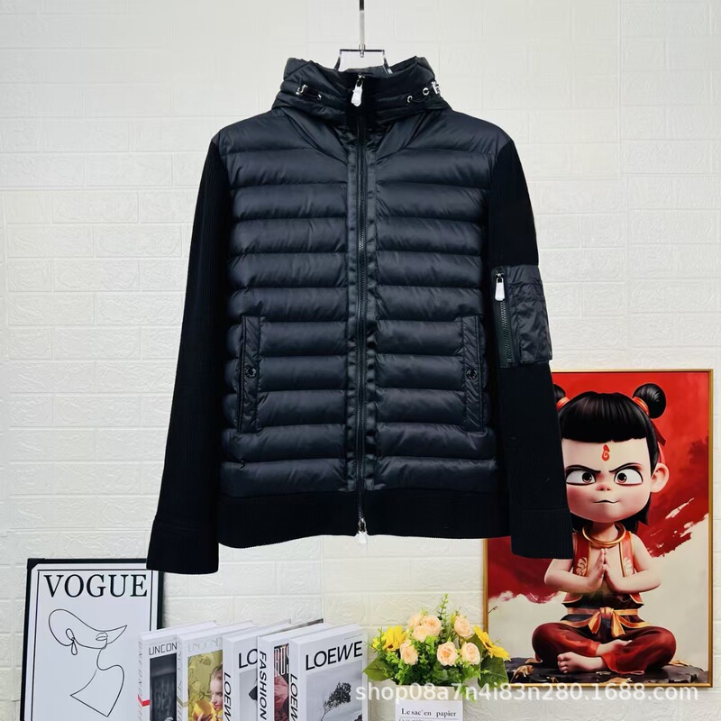 2026 Autumn/Winter Moncler-style foreign trade hooded knitted patchwork down jacket for men and women, lightweight short warm down coat 2026 Autumn/Winter Moncler-style foreign trade hooded knitted patchwork down jacket for men and women, lightweight short warm down coat