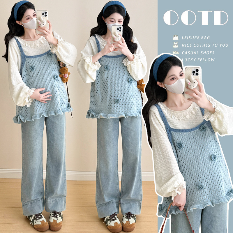 Korean-Style Lace Sweet Long-Sleeved + Knitted Crochet Vest and Waistcoat Two-Piece Set for Pregnant Moms to Look Younger Korean-Style Lace Sweet Long-Sleeved + Knitted Crochet Vest and Waistcoat Two-Piece Set for Pregnant Moms to Look Younger