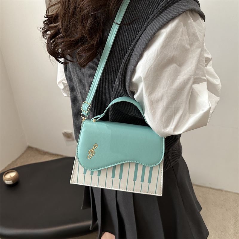 Bolsos de mujer Bolsos cuadrados pequeños de moda Bolsos de mujer Nuevas notas de piano Bolsos de hombro PU Bolsos de mensajero Bolsos de invierno dulce 2024
