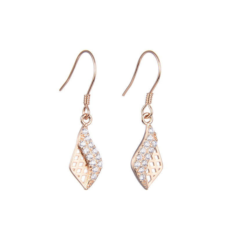 Pendientes incrustados en diamantes en forma de diamante para mujer 925 nicho de plata esterlina de alto grado 2024 nuevos pendientes largos y elegantes con gancho para la oreja