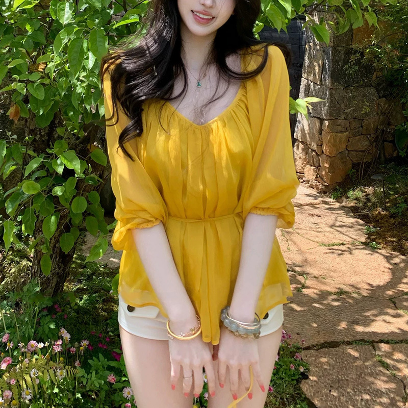 Gentle and Elegant French Charm, Soft Gauze Dreamweaving, V-Neck High-Transparency Pleated Tie Chiffon Blouse for Women, Spring and Summer Half-Sleeve Top