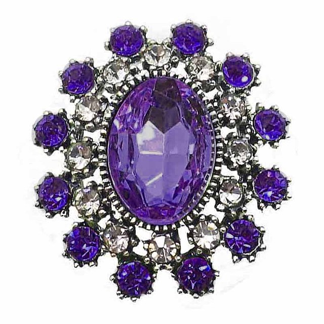 Accessories, decorations with bow, brooch, metal accessory