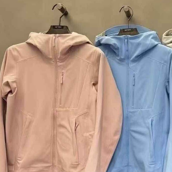 Gammamax Hoody Softshell Jacket for Women, Outdoor Windproof and Waterproof Sports Jacket Gammamax Hoody Softshell Jacket for Women, Outdoor Windproof and Waterproof Sports Jacket