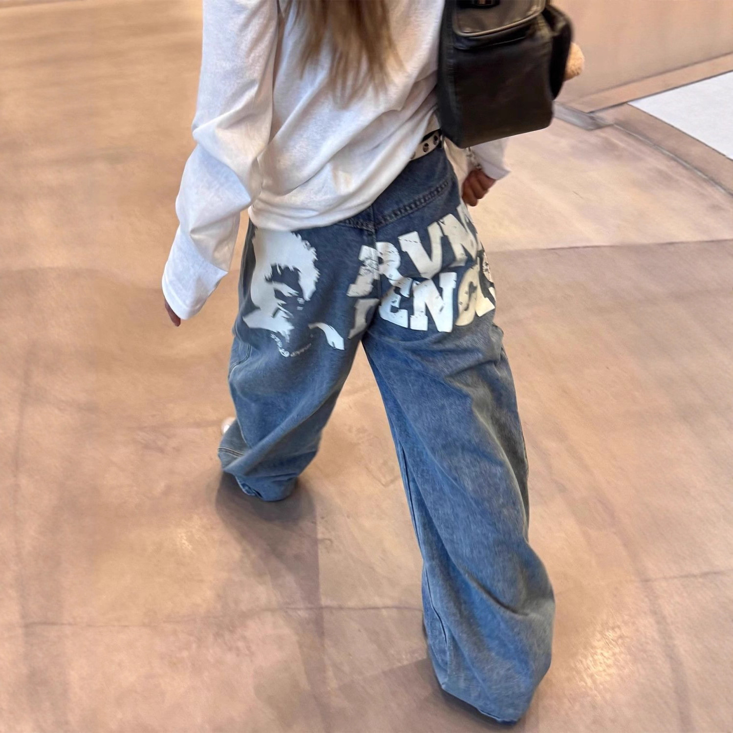 Plus-Size American Retro Letter Print Jeans for Women, New Autumn Design, Loose and Slimming Wide-Leg Floor-Length Pants