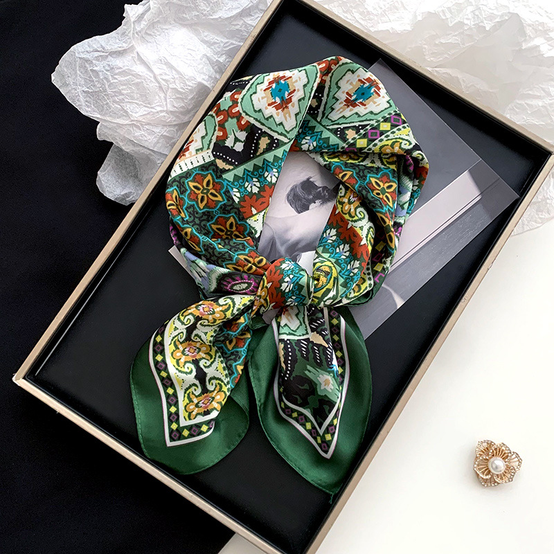 Bufanda de seda, bufanda cuadrada, sentido avanzado, nueva bufanda de seda de simulación, chal estampado, bufanda decorativa de todo fósforo, pañuelo en la cabeza, cinturón para el cabello, cabello atado