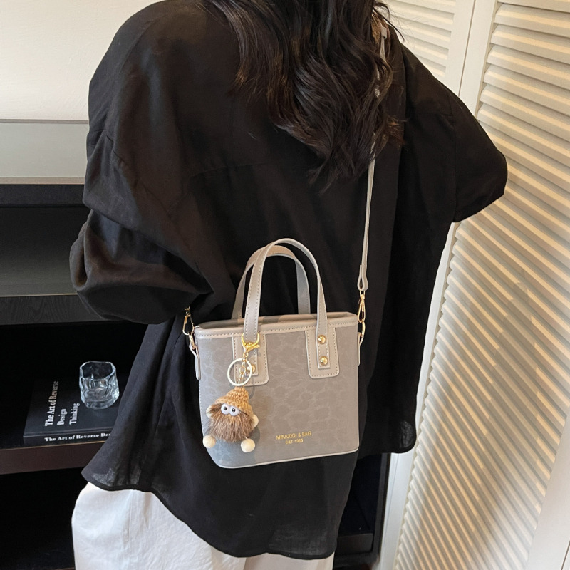 秋冬复古菜篮子小包包女2025新款时尚手拎水桶包高级感豹纹斜挎包|undefined