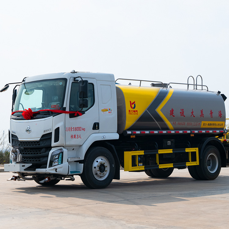 东风喷雾抑尘车3吨5吨洒水车90米雾炮车优质供应