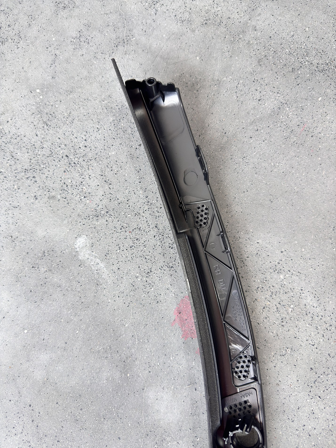 Suitable for Tesla Model X: front and rear wheel arch trim, left and right wheel fender protectors, and mudguard decorative strips