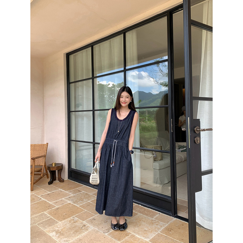 【Special Offer from Thirteen Rows, No Returns or Exchanges】Women's Long Denim Dress, Knitted Drawstring Waist, Sleeveless Tank Dress