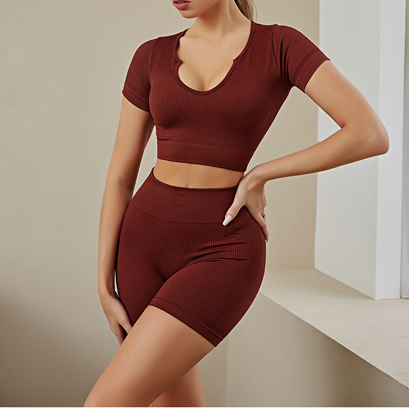 Chaleco deportivo elástico de estilo europeo y americano, cuidadosamente seleccionado, para yoga, para mujer, talla grande, con un hermoso diseño en la espalda, conjunto deportivo para fitness y yoga.