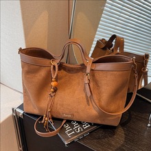 复古大容量手提托特包包女2025冬新款简约韩版单肩包通勤斜挎包潮