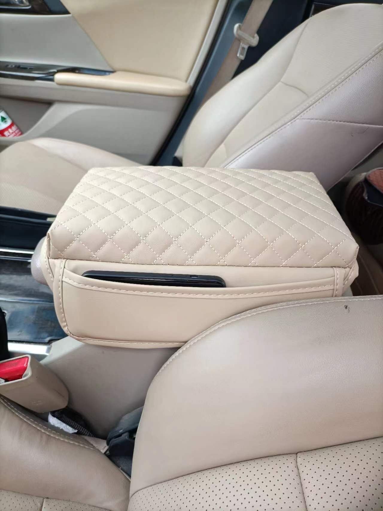 Car armrest box cushion booster cushion car center armrest cushion for all seasons universal car protective cover elbow cushion