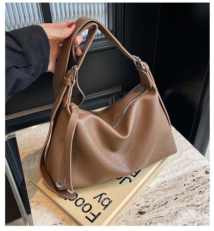 High quality texture large capacity 2024 summer new item niche design pillow fashionable versatile single shoulder_voghion.com