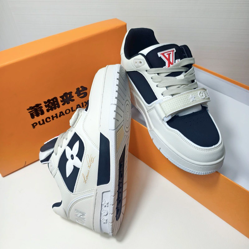 2025 new fashionable and versatile black and white printed casual sneakers for men and women