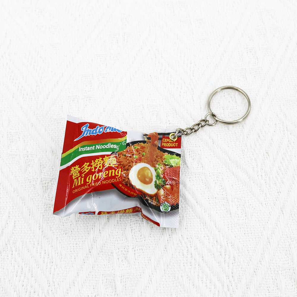 Simulación de comida japonesa para jugar bolsas de bocadillos llavero peru coreano colgante de café blanco campamento más regalos de colgante de fideos