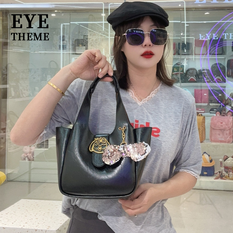 Mujeres de color sólido PU suave de alta calidad de la piel de cera de cera de aceite de 2025 arco portátil casual de mano 2772 #