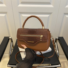 时尚复古鳄鱼纹拼接2025秋季新款潮拉链装饰单肩手提斜挎小方包女