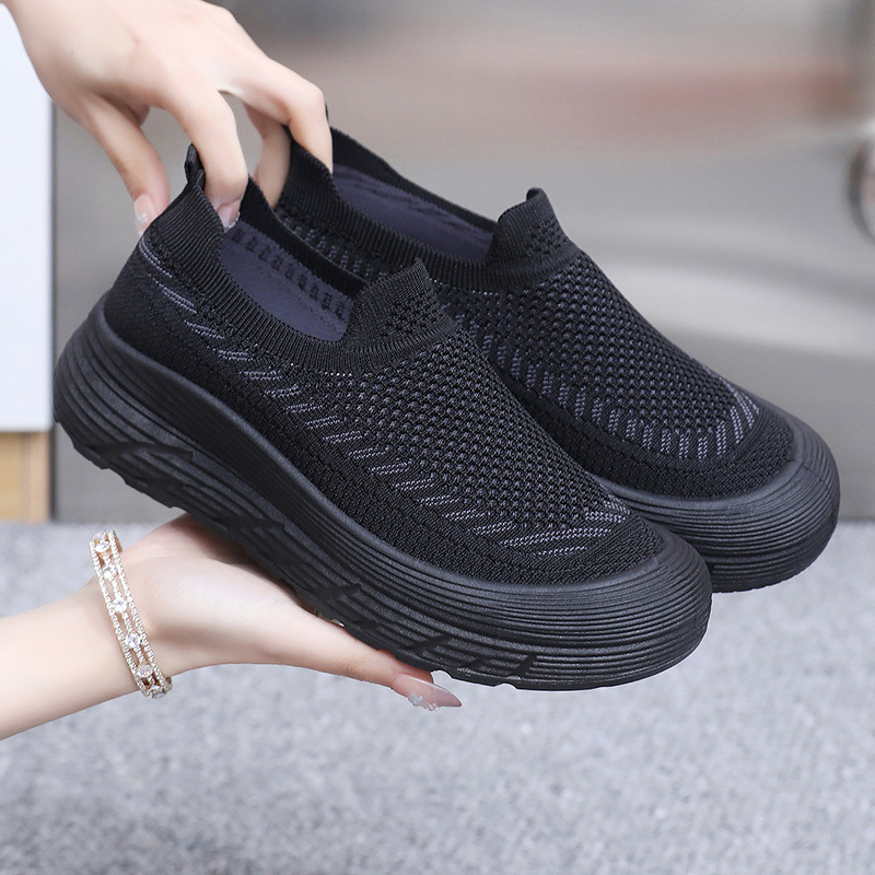 Popular Sports Shoes for Women, 2026 New Spring and Summer Women's Shoes, Mesh Coconut Shoes, Running Shoes with a Soft Feel, Breathable White Sneakers