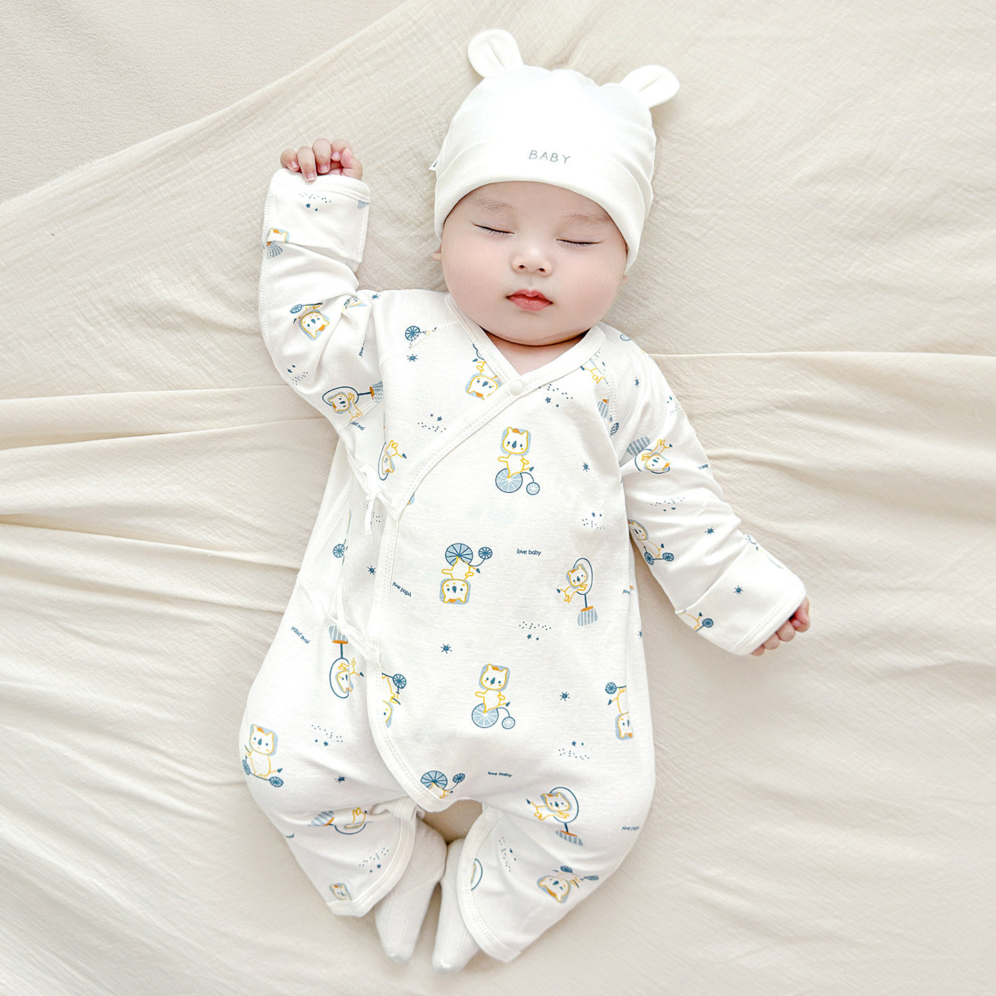 Ropa de bebés recién nacidos primavera y otoño algodón 0 delgado monje de marzo ropa de mariposa para niños pequeños camiseta de bebé