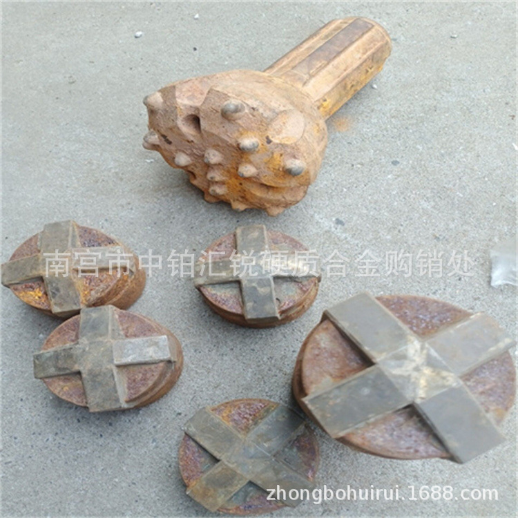 废钨钢硬质合金复合片 合金条 合金棒 矿山工程刀具现金上门回收