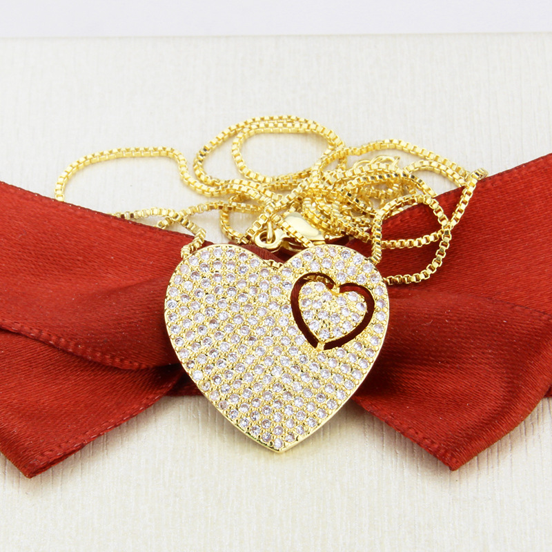 full diamond heartshaped necklacepicture5