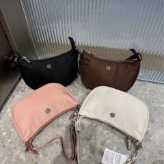 lululemon city Essentials mini 1L单肩腋下包月牙包手提小包潮