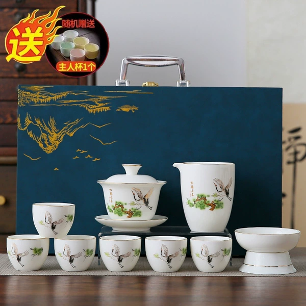 Set of 10 pieces of mutton fat jade (pine crane prolongs life) gold drawing (gift box)