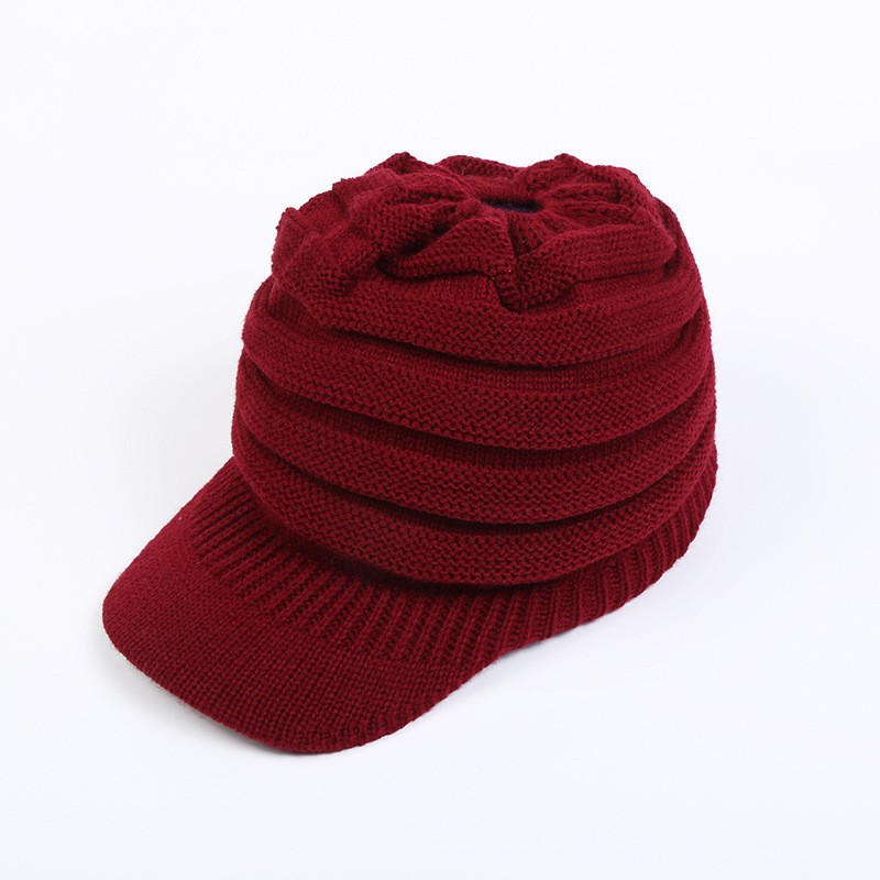 Klassische europäische und amerikanische Strickmütze, warme Strickmütze, Damen-Strickmütze mit offenem Himmel, Pferdeschwanz-Strickmütze, Entenschnabel-Wintermütze für Wärme – Detail 3