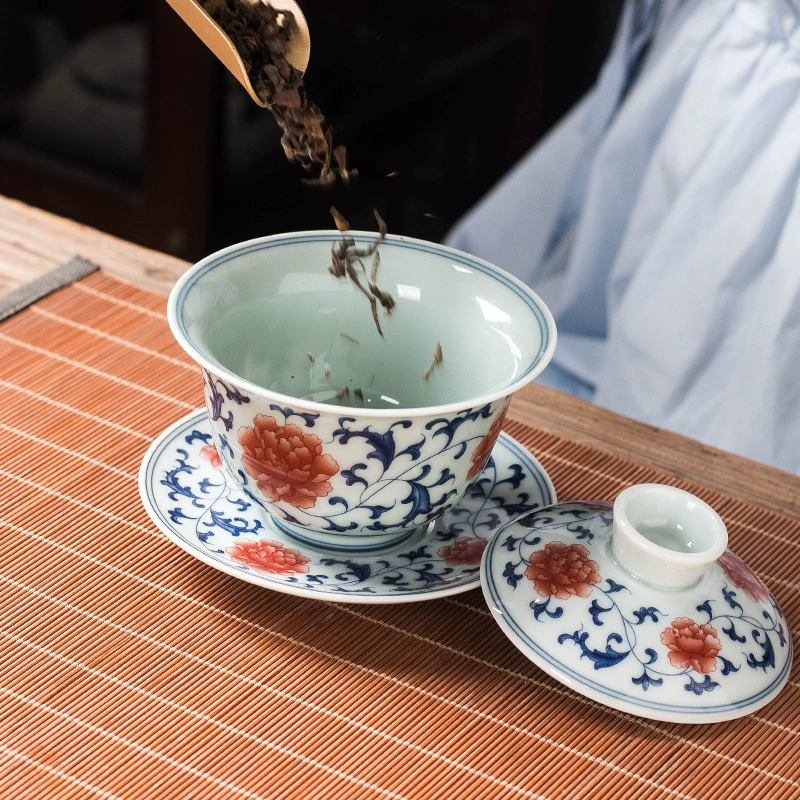 Antique blue and white ceramic tea cup for home use, anti-scald
