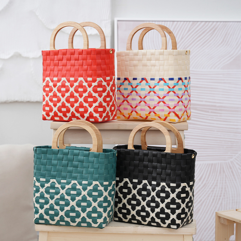 Artistic Style Wooden Handle Handbag Colorful Picnic Food Basket Hand-woven Basket Photo All-match Handbag Bag
