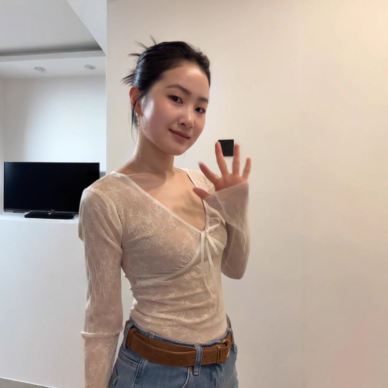 V-Neck Autumn and Winter Double-Layer Thickeneded Inner Long-Sleeved T-Shirt for Women Spring & Fall Design Lace Sexy Slim Short Top