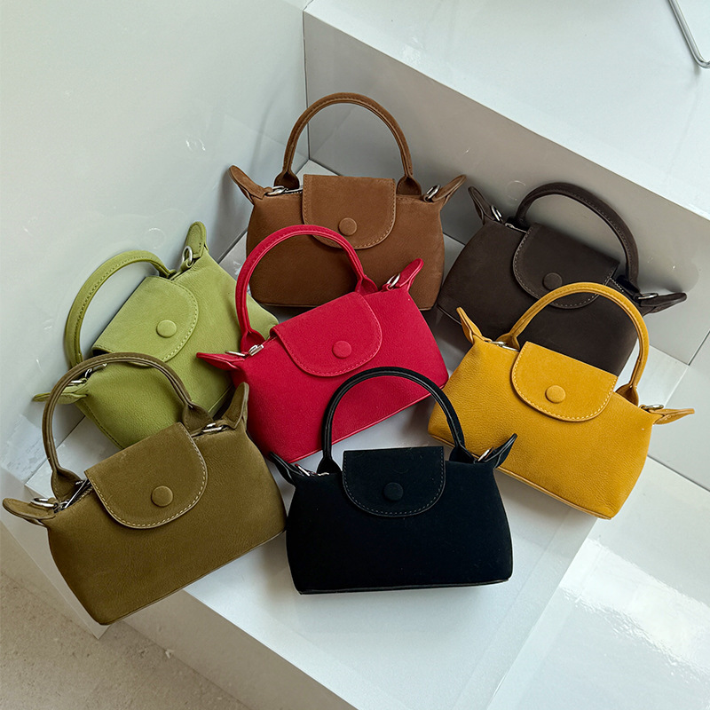 Oil wax leather high-quality vintage handbag for women, 2026 new versatile crossbody bag, fashionable hand-held dumpling bag Oil wax leather high-quality vintage handbag for women, 2026 new versatile crossbody bag, fashionable hand-held dumpling bag