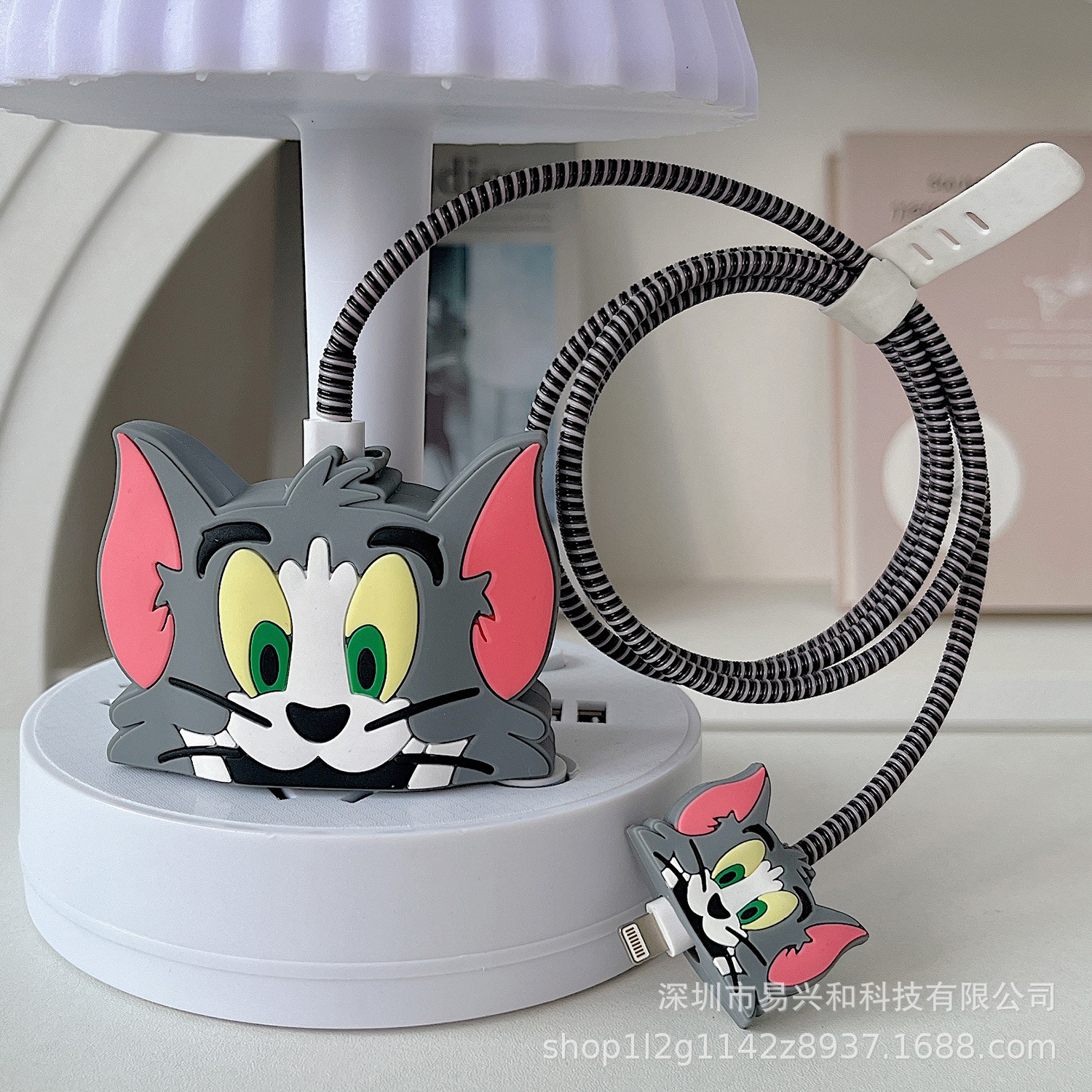 Aplicable Apple 18W / 20W cargador de cabeza de cubierta cargador de cubierta de cable de datos cubierta de 4 piezas al por mayor