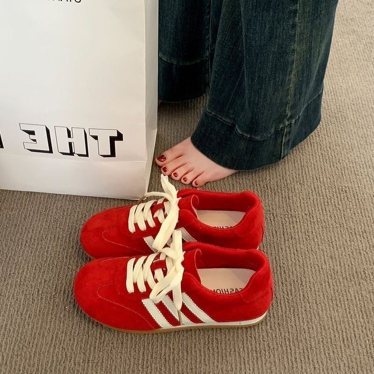 Trendy Lightweight Retro German Training Shoes for Women 2025 New Popular Flat Versatile Sports Casual Shoes