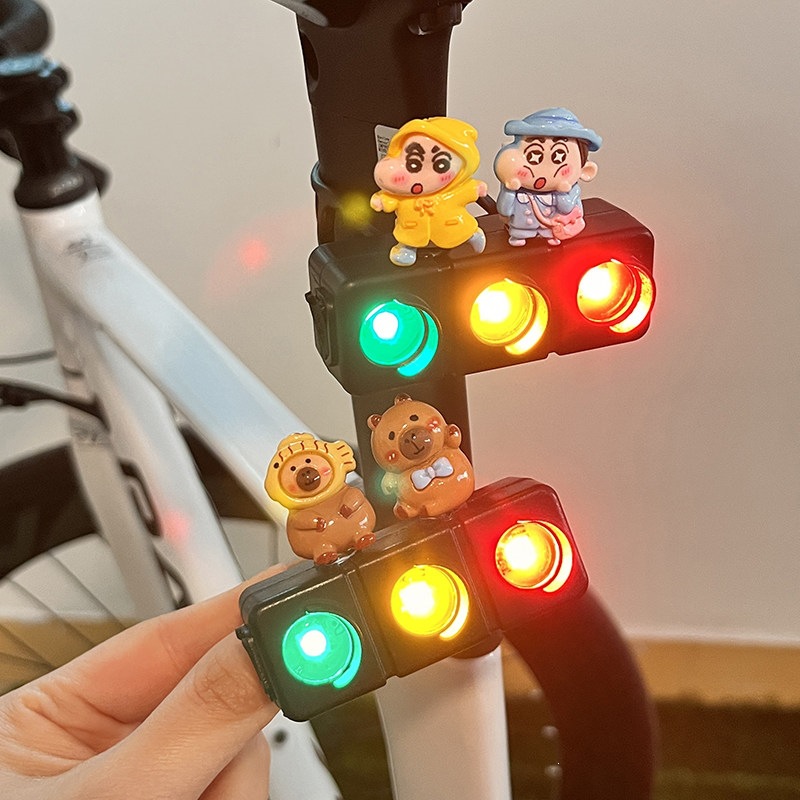 Suitable for bicycle riding tail lights, rechargeable, cute crayon elephant design, road and mountain bike warning light, flashing single light
