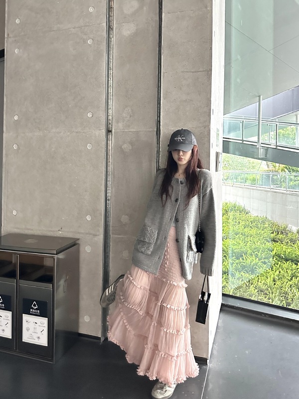 范吸吸/慵懒高克重/女装秋季2025新款针织开衫灰色毛衣外套|undefined