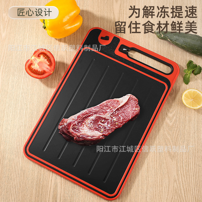 Placa de verduras multifuncional de descongelación de doble cara Placa de verduras de aleación de aluminio con afilador de ajo de molienda Pintura de pulverización Placa de corte de verduras de molienda