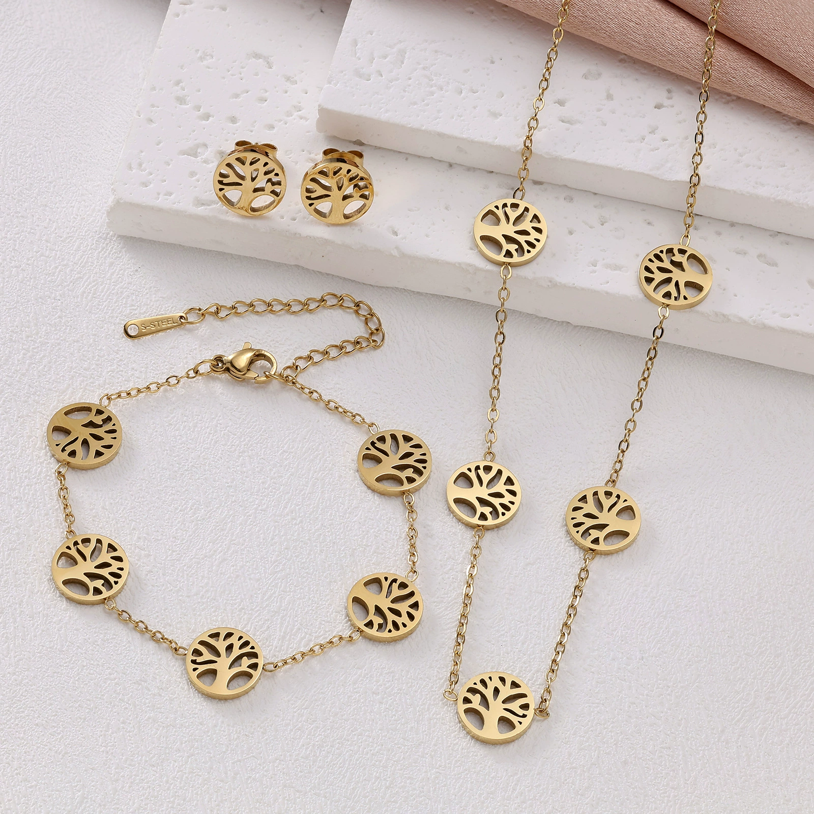 Bracelet stainless steel, necklace, chain, set, 18 carat white gold, golden color