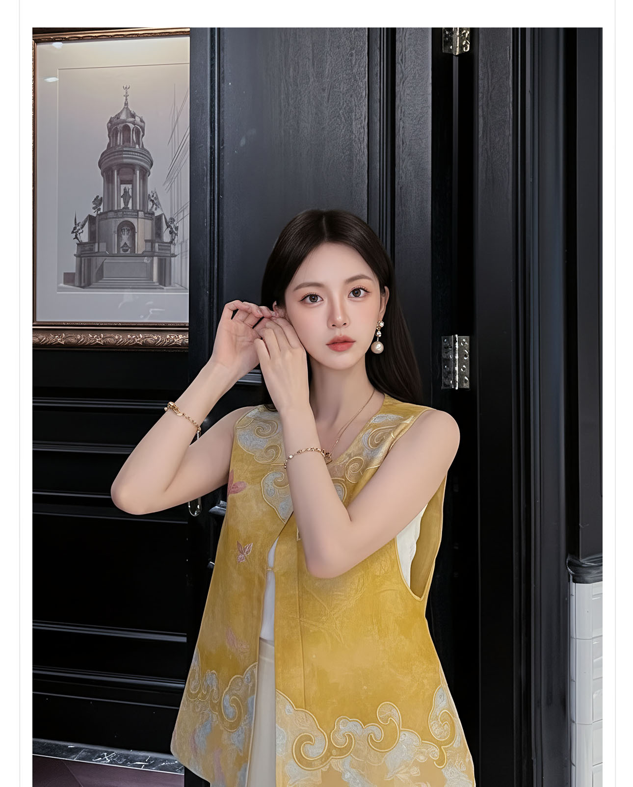 Áo gile không tay Tân Trung Hoa thêu hoa văn nổi, cài khuy vải, phong cách cao cấp — màu vàng chi tiết 6
