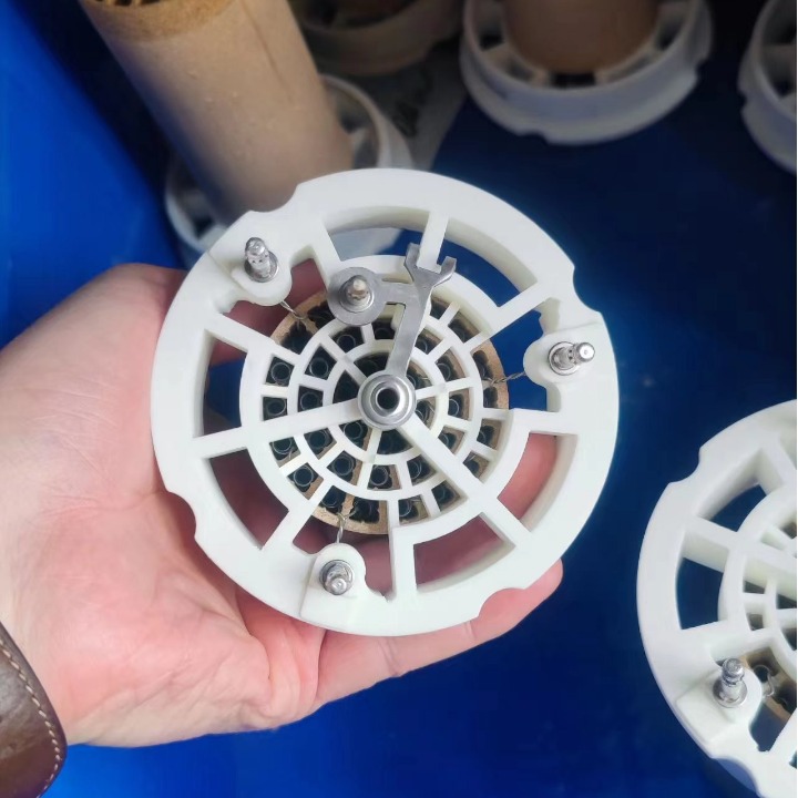 143.494 3*400V  9kW 发热芯