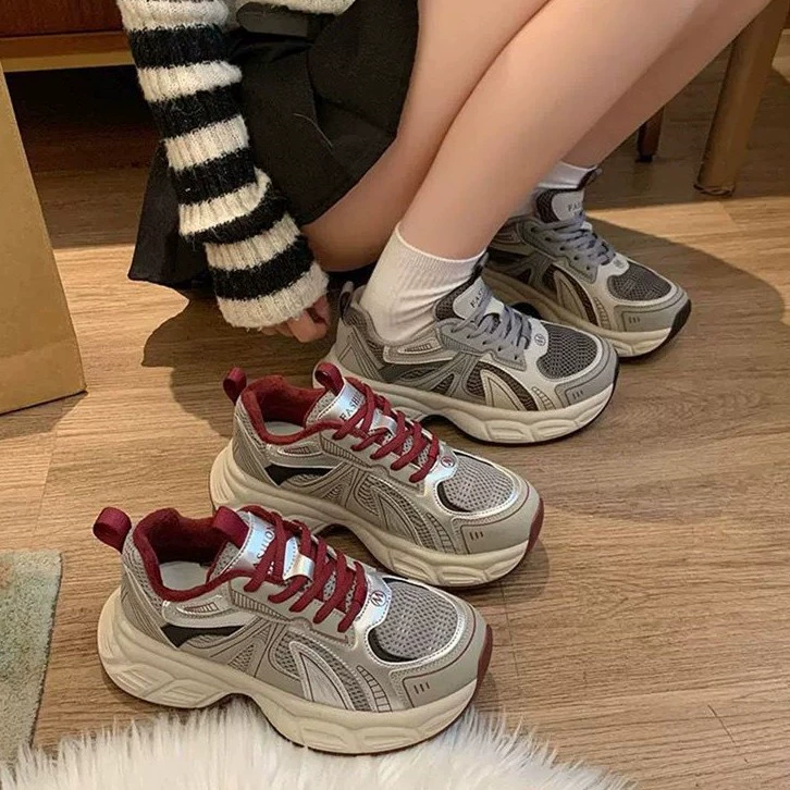 Женские кроссовки на танкетке в стиле «dad shoes», новинка весна-осень 2025, спортивные, с мягкой амортизацией, удобные, на шнуровке, сетчатые, дышащие