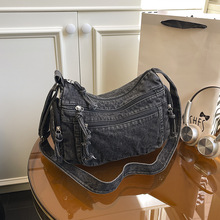 �羳�¿����Ů������ţ�з�����ˮϴţ�а�ǰ�ÿڴ��μ�б��Ů��