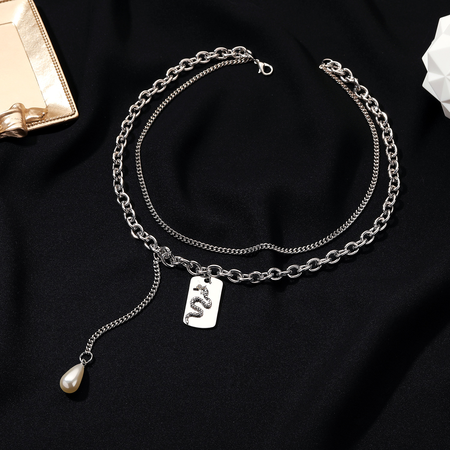 Creative fashionable design geometric necklace drop-shaped pearl…