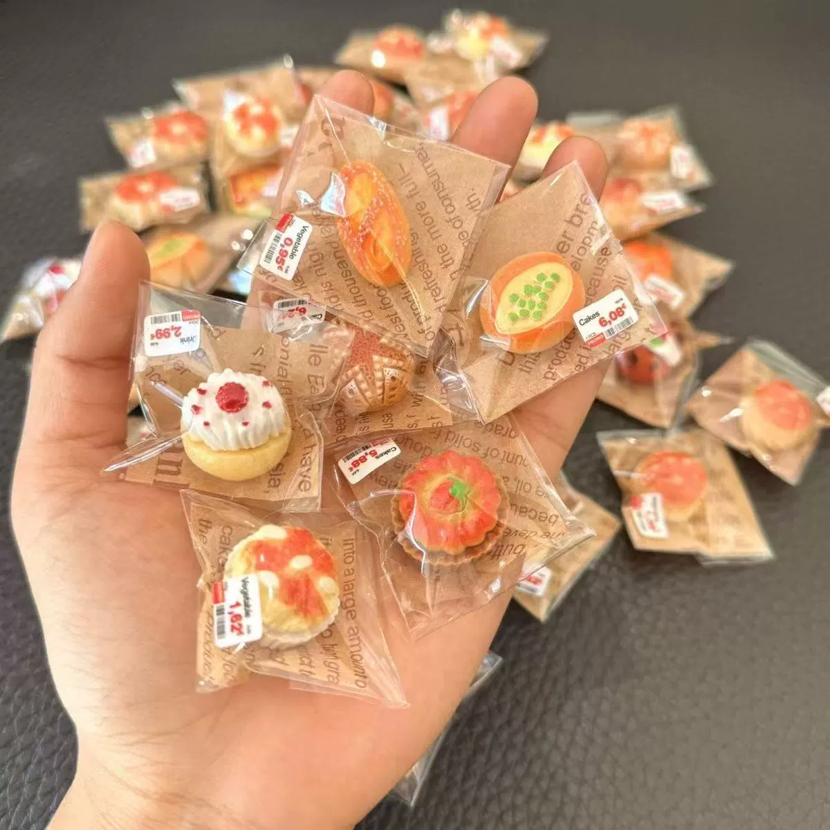 Мини-торт Десерт Хлеб Игра Независимая упаковка Микроимитация Детские игрушки Домашняя еда Маленькая модель