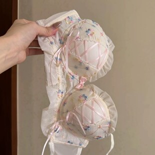 �羳��ϵ������Ů�ٽz����ŮС�ؾ۔n�o�Ȧ�Ը��}���������b