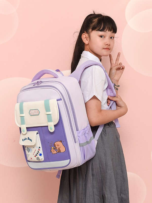 El nuevo INS Coreano de alto valor facial es fresco, dulce y lindo, la mochila kapibala es ligera para estudiantes de secundaria.