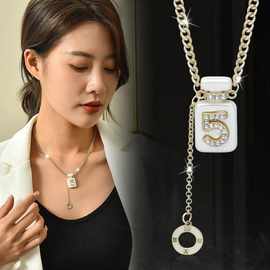 2023春夏新款香奶奶5号香水瓶项链女时尚设计感潮流苏锁骨链批发